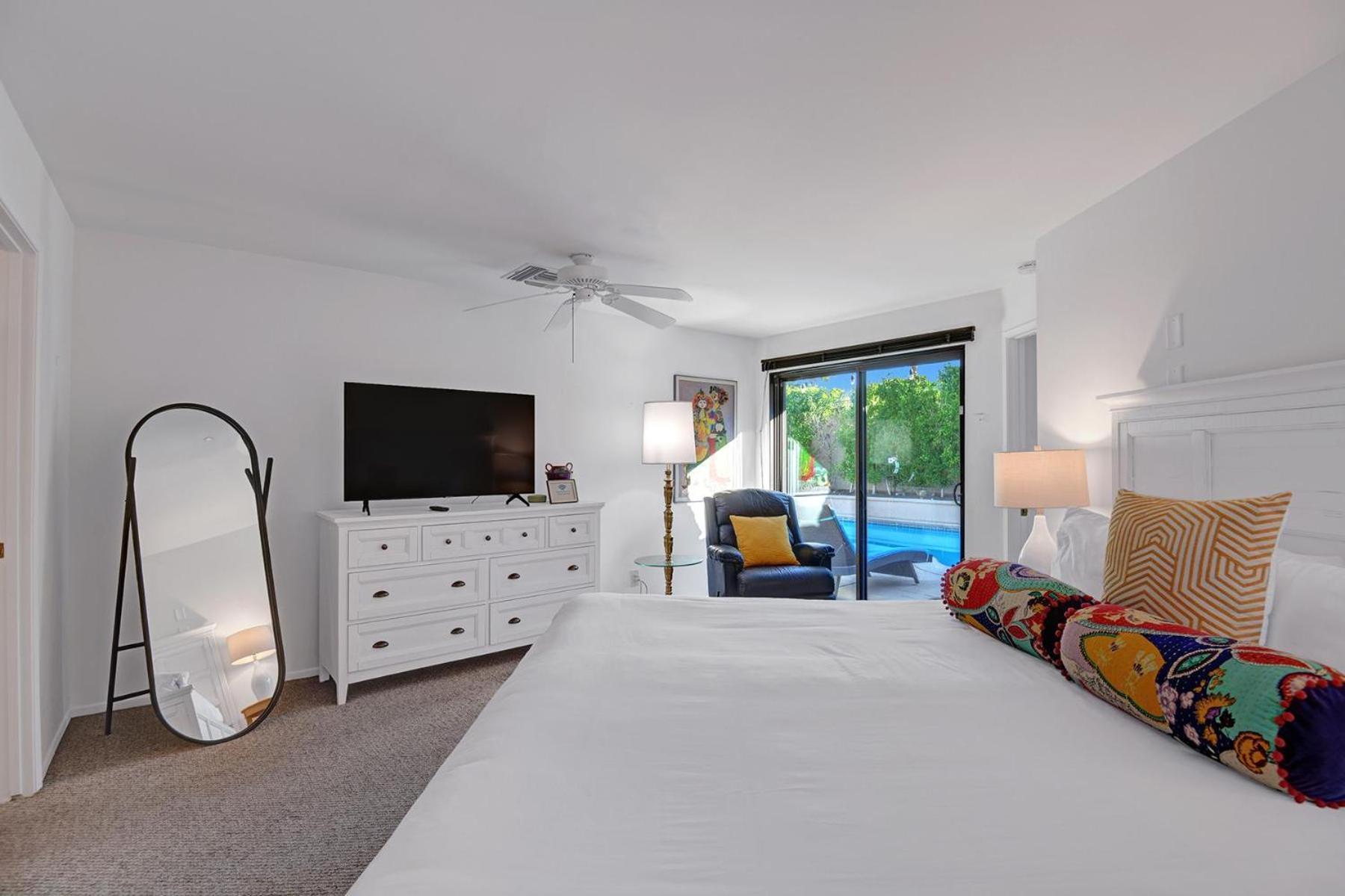 Los Compadres Oasis - 5 Bedroom Палм-Спрингс Экстерьер фото